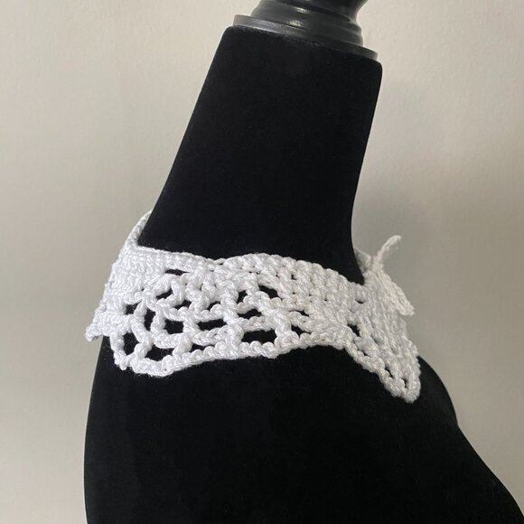 Handmade Crochet White Cotton Small Collar Neckwear Accessory - Picture 5 of 6